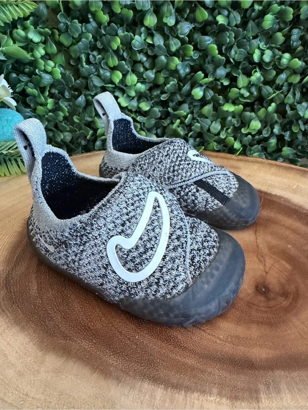 Nike Swoosh 1 Baby Shoe Black/White 4C